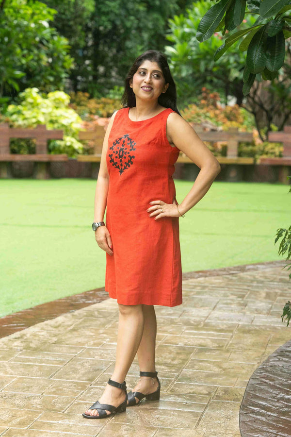 Gulnaar — Rust Red Kala Cotton Dress with Black Hand Painted Motif 2